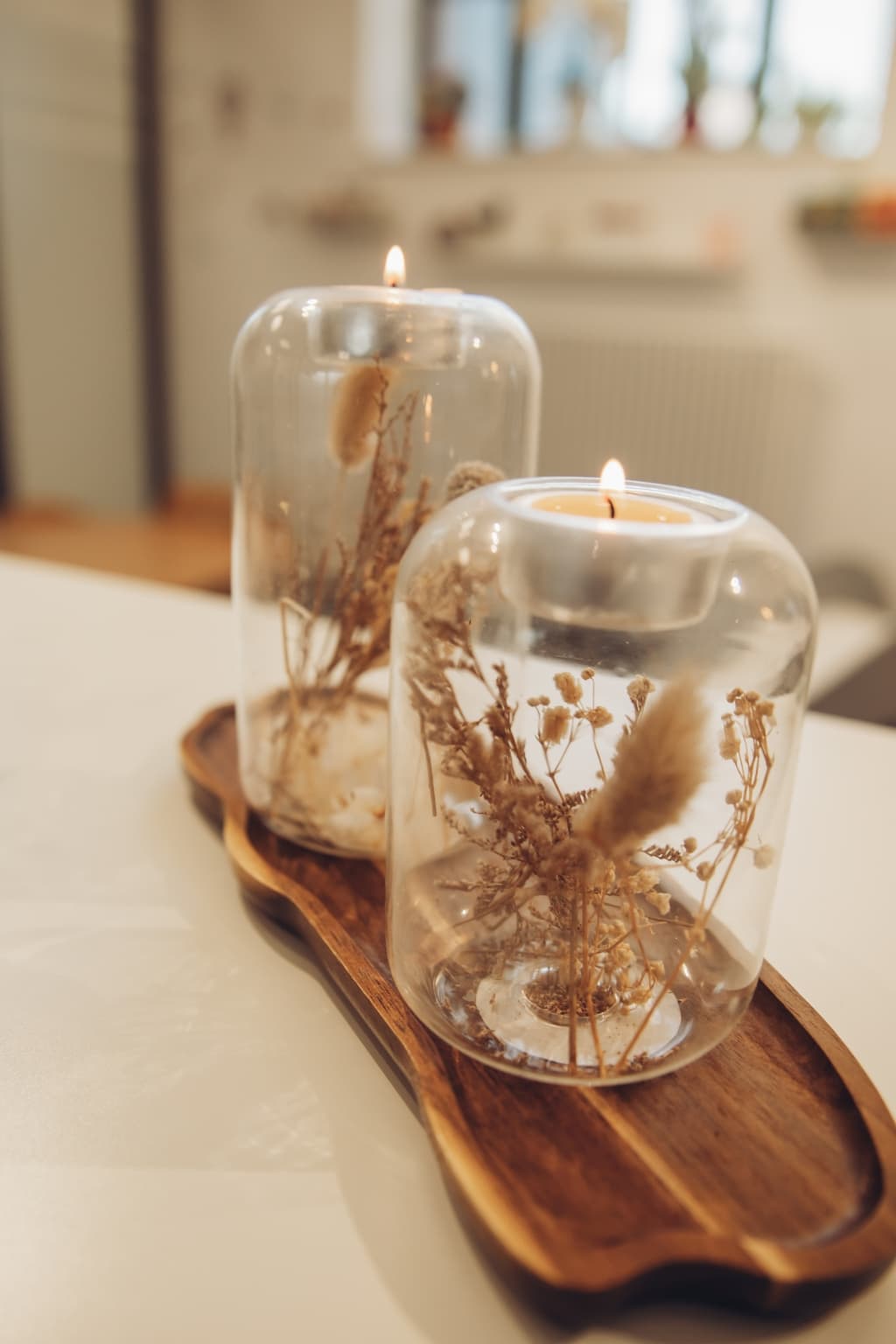 Glasglocken mit Kerzen Dekoration